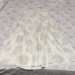 Jones New York Cream Shell Pattern A-Line Skirt